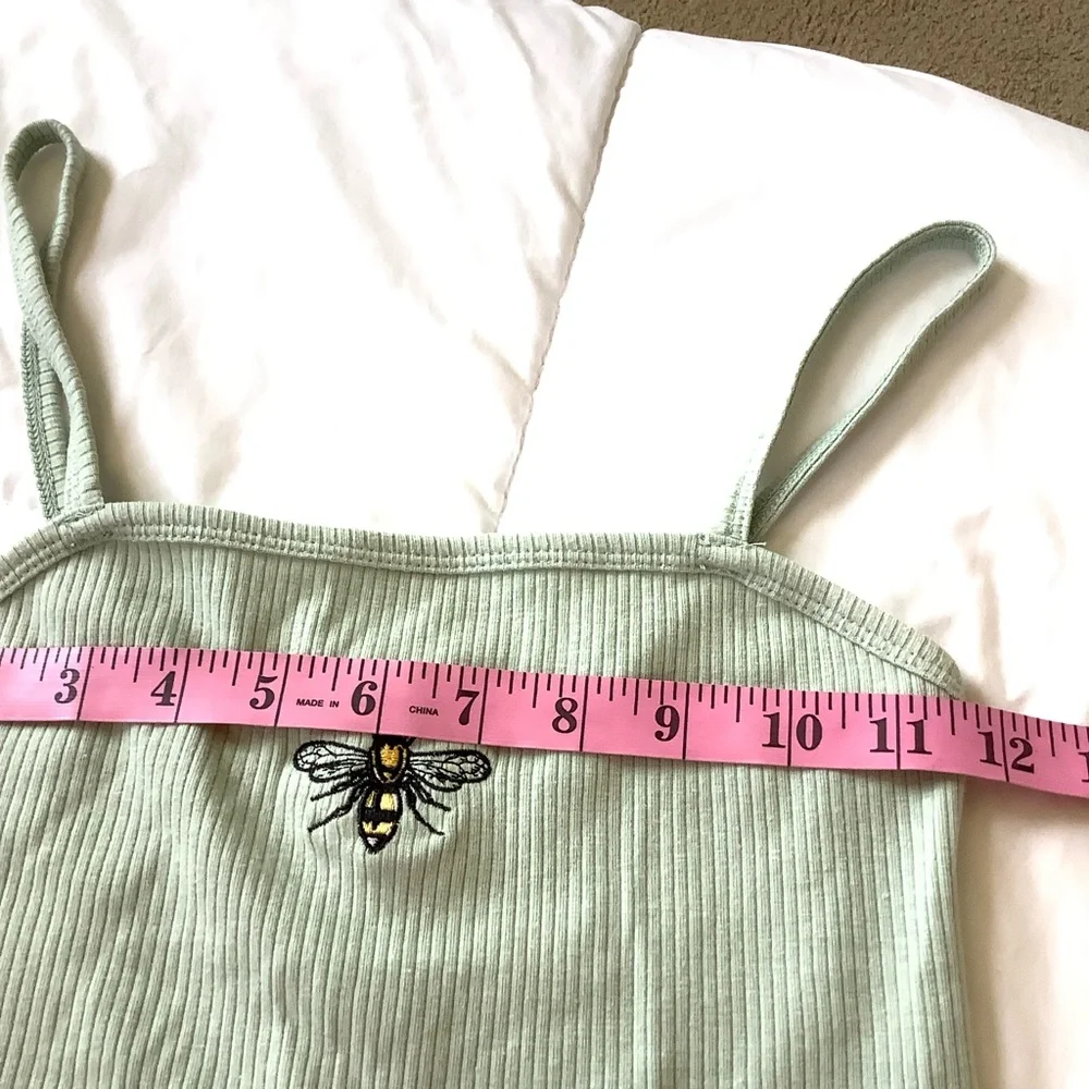 Cold Rush Womens Ribbed Crop Top Tank Bumble Bee Insect Size Small - Picture 4 of 5